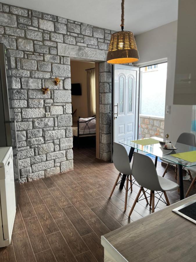 Kokkala Guestrooms Bagian luar foto