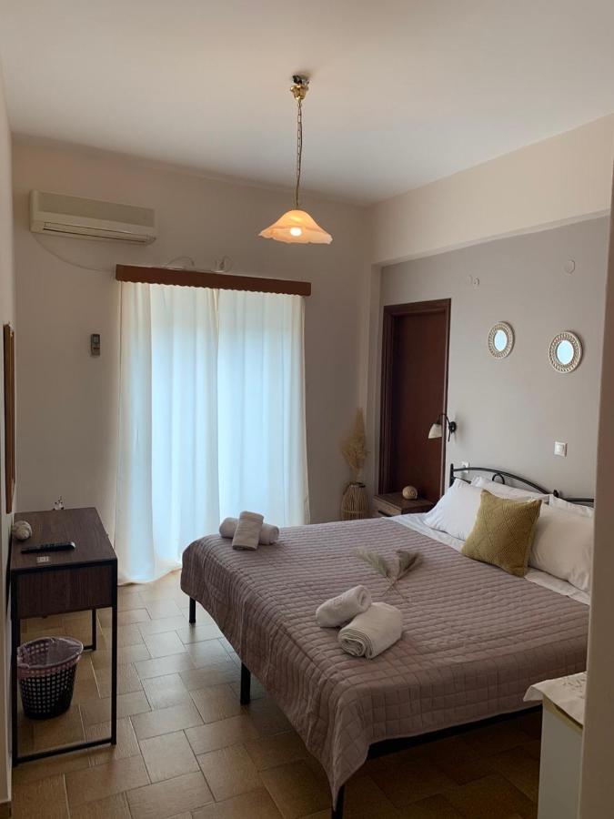 Kokkala Guestrooms Bagian luar foto